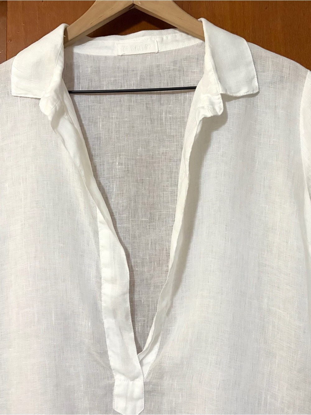 CP Shades White V-Neck Linen Tunic Top Coastal - Picture 2 of 7